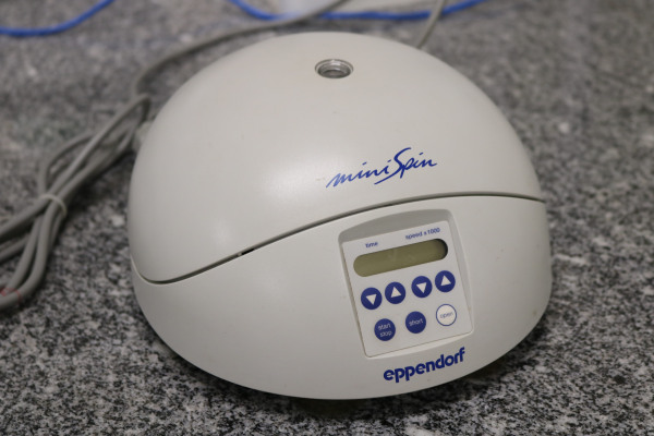 Mini-centrífuga - Eppendorf MiniSpin